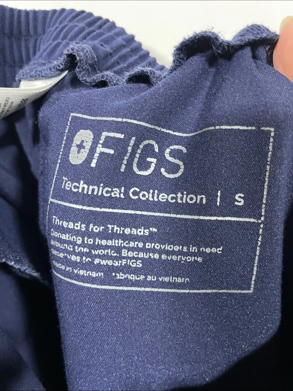 Figs Men's Navy Drawstring Cargo Joggers with Side Pockets